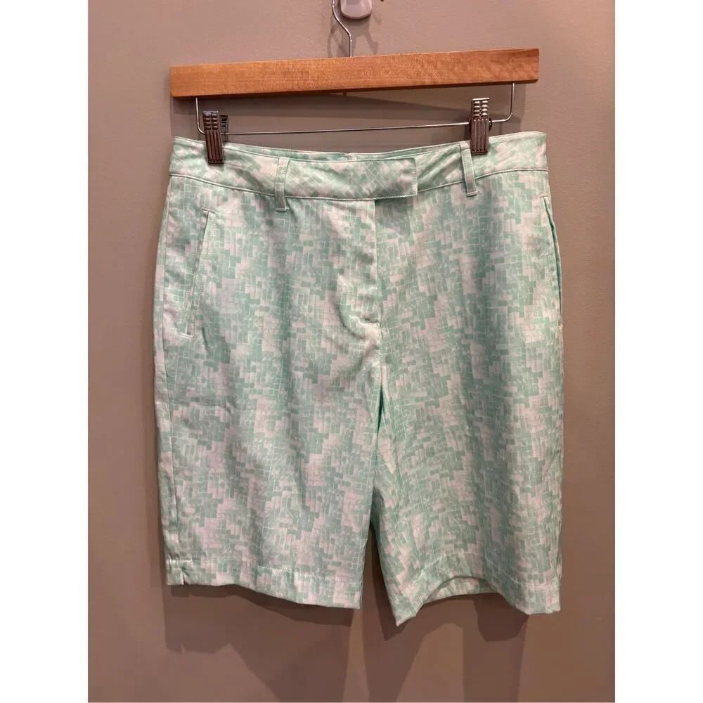 Lady Hagen NWT 4 geometric pattern Bermuda gold shorts w- side back pockets